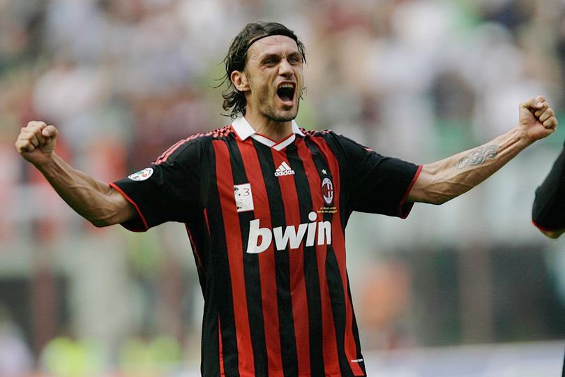 Kisah Paolo Maldini: Sepatu yang Salah, Nama Besar sang Ayah, Derby yang Menegangkan